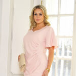 Komu pasuje długa sukienka? Dla kogo sukienka maxi będzie odpowiednia?