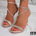 Jaka sukienka na wyjście do filharmonii?