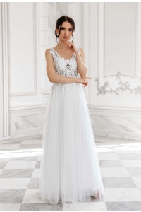 Olśniewająca sukienka maxi z haftem i tiulowym dołem w kolorze białym Model: PW-4061