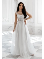 Niedroga sukienka Ślubna z pięknie zdobioną górą. Model: PW-5160