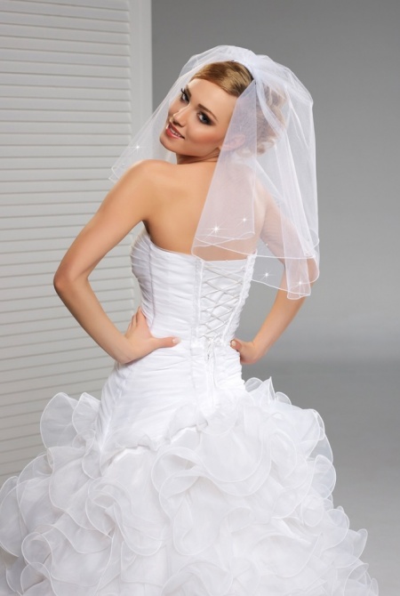 Krótki welon ślubny KOLOR ECRU/ŚMIETANKA Model: W4 Ivory