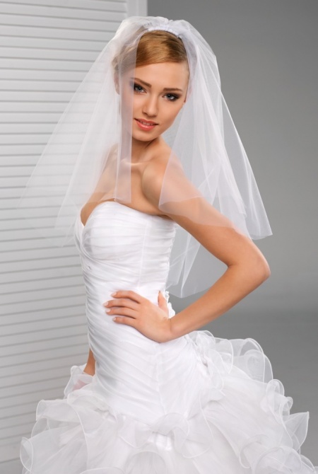 Welon ślubny KOLOR ECRU/ŚMIETANKA Model: W66 Ivory