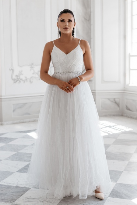 Połyskująca sukienka maxi na cienkich ramiączkach. Model: IP-6180