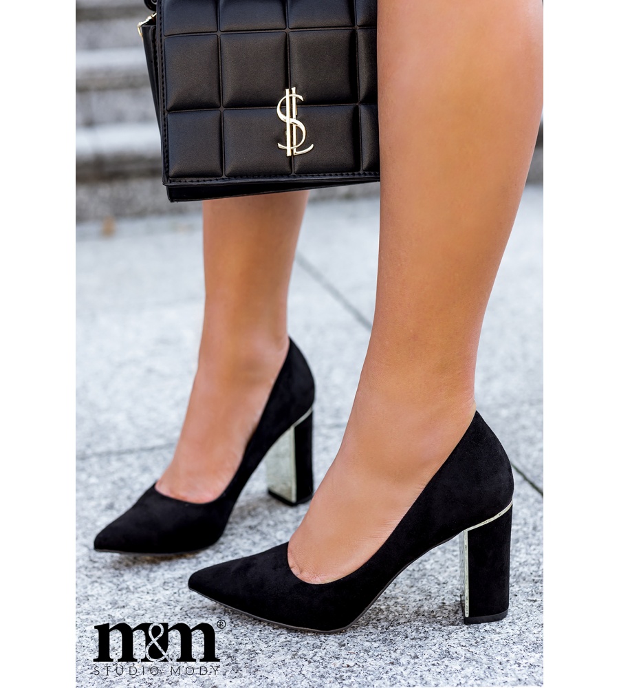 Czarne zamszowe czółenka na słupku.Model: GD-OG-100 Black