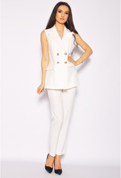 Biały komplet z długimi spodniami i kamizelką ze złotymi guzikami. Model: M-6661