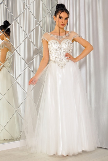 Sukienka maxi w kolorze białym na lekkim rękawku.MODEL:PW-7273