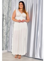 Połyskująca sukienka ślubna na grubszych ramiączkach z głebokim wycięciem na noge. MODEL: KM-7347