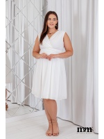 Biała elegancka sukienka midi -rozkloszowana. Model: TES-7409