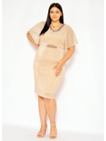 Sukienka midi z szerokim rękawkiem w kolorze brzoskwiniowym . MODEL:CU-7449