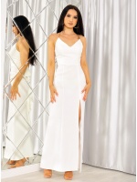 Sukienka ślubna z falbanką z tyłu oraz złotymi gumeczkami na plecach. .MODEL:EV-7550