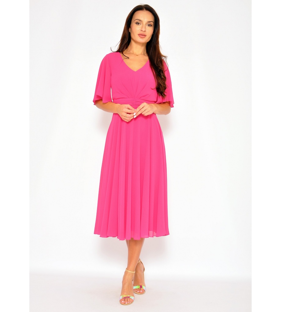 Szyfonowa sukienka midi ze zwiewnym rękawkiem w kolorze CUKIERKOWEGO RÓŻU. Model: DN-7580