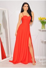 Gorsetowa satynowa sukienka maxi na cienkim ramiączku w kolorze czerwonym. Model: IP-7826