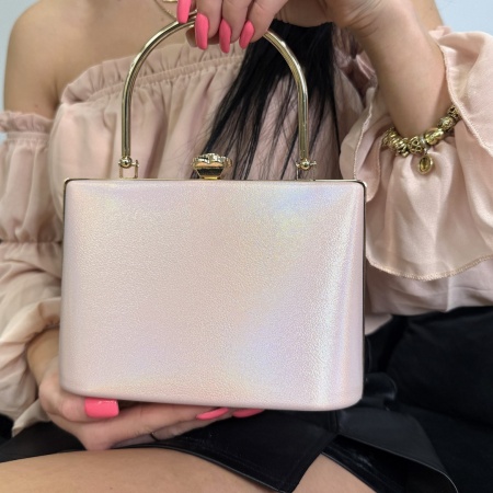 KUFEREK POŁYSKUJĄCY W ODCIENIU RÓŻOWYM. MODEL: T-2285