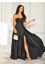 Gorsetowa satynowa sukienka maxi na cienkim ramiączku w kolorze czarnym. Model: IP-8405