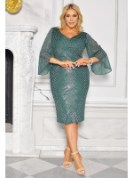 Sukienka midi w kolorze ZIELONYM zdobiona po całej długości. Model: CU-8561