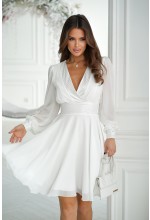 Sukienka mini w kolorze białym z długim rękawem.MODEL:BC-8638