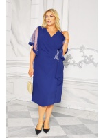 Efektowna midi z marszczeniem w talii oraz szerokimi rękawkami w kolorze GRANTOWYM.MODEL:CU-8870