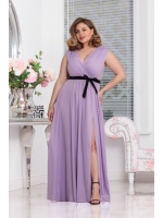 Sukienka MAXI połyskująca na grubszych ramiączkach z paskiem w kolorze LILA. Model: EB-8886