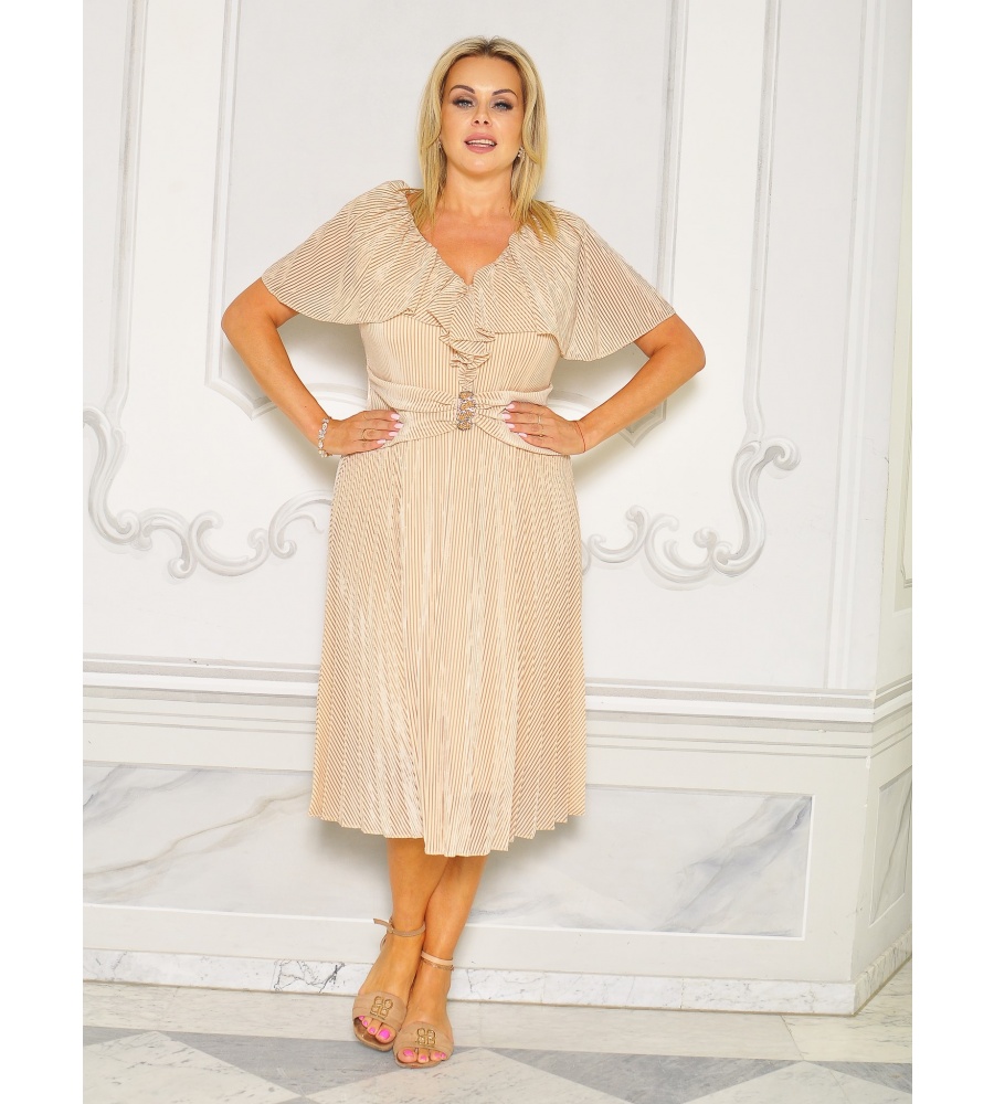 Sukienka w kolorze BEŻU z falbanką na dekolcie. MODEL: CU-9049