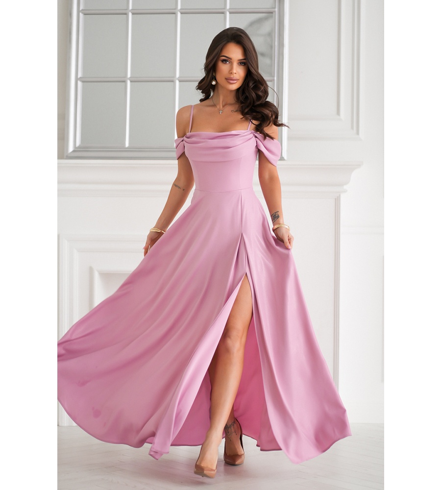 SUKIENKA MAXI W KOLORZE PUDROWEGO RÓŻU Z OPADAJĄCYMI RĘKAWKAMI.MODEL: BC-9412