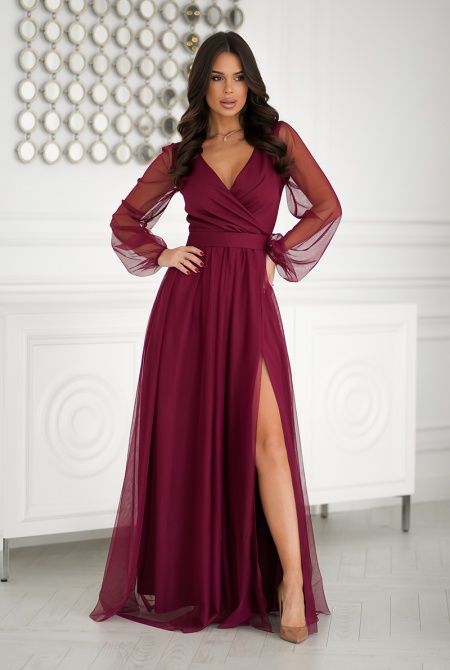 SUKIENKA W KOLORZE BORDOWYM Z DŁUGIM TIULOWYM RĘKAWEM ORAZ MATERIAŁOWYM PASKIEM.MODEL:BC-9779