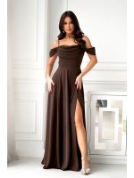 SUKIENKA MAXI W KOLORZE CZEKOLADOWYM Z OPADAJĄCYMI RĘKAWKAMI. MODEL: BC-9780