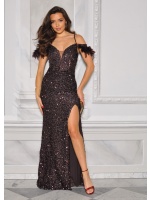 SUKIENKA CZEKOLADOWA MAXI Z MARSZCZENIEM PO BOKU I PIÓRKAMI NA RAMIONACH CEKINOWA. MODEL: IP-9786