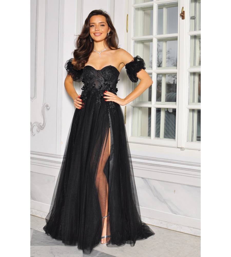 Olśniewająca sukienka w kolorze czarnym ze zdobionym gorsetem. Model:PW-9787