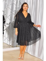 SUKIENKA ROZKLOSZOWANA Z GUMKA W TALI I RĘKAWKIEM W KOLORZE CZARNYM.MODEL: IP-9844