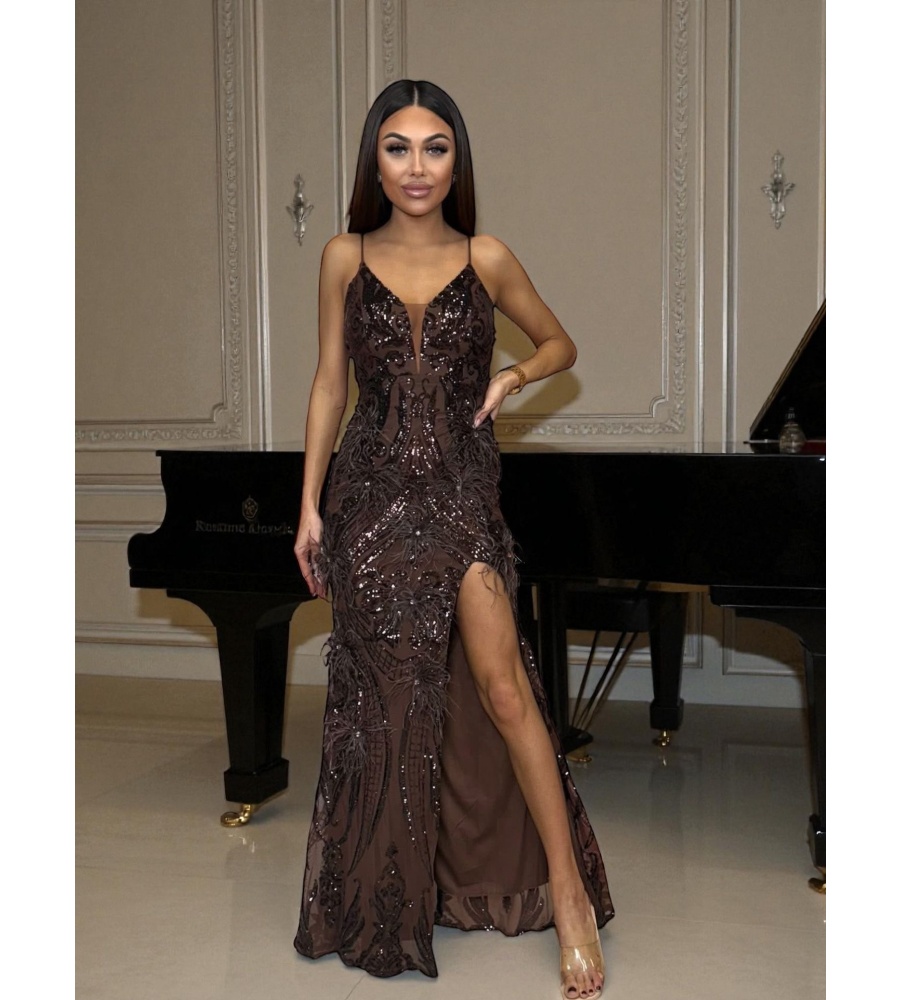 Sukienka Maxi bogato zdobiona, na cienkich ramiączkach brązowa. Model: PW-9862