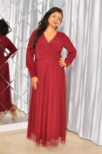 SUKIENKA MAXI POKRYTA BROKATEM Z DŁUGIM RĘKAWKIEM I TIULOWYM DOŁEM W KOLORZE BOROWYM . MODEL: TR-9867