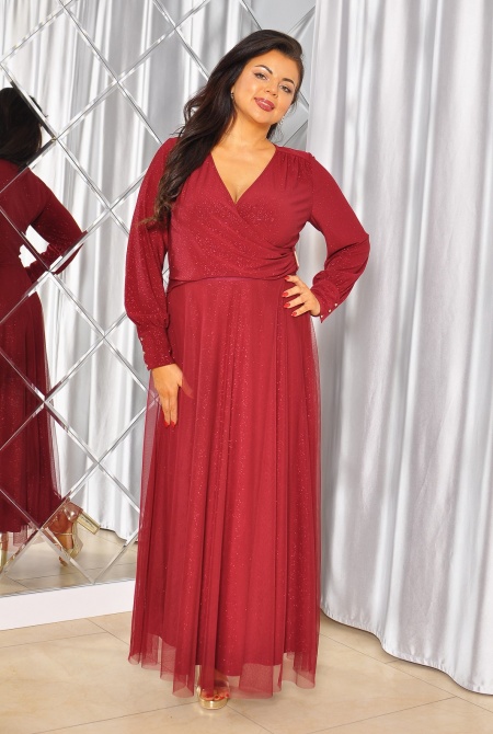 SUKIENKA MAXI POKRYTA BROKATEM Z DŁUGIM RĘKAWKIEM I TIULOWYM DOŁEM W KOLORZE BOROWYM . MODEL: TR-9867