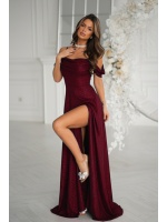 SUKIENKA MAXI W KOLORZE CZERWONYM Z DROBINKĄ Z OPADAJĄCYMI RĘKAWKAMI. MODEL: BC-9890